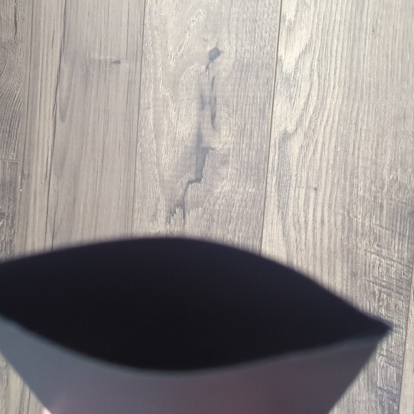 Chanel Gift Bag w/Confetti Rose Petal Design Tie Closure & Card/Sleeve - Picture 15 of 15